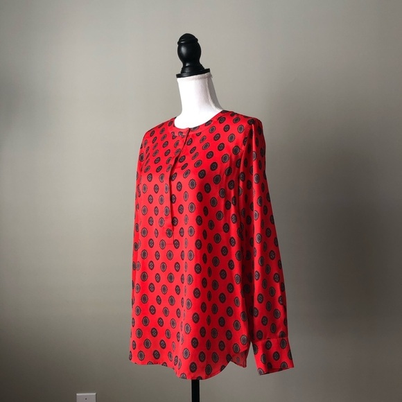 J. CREW FACTORY | Red Emblem Patterned Blouse Sz S - Picture 3 of 7